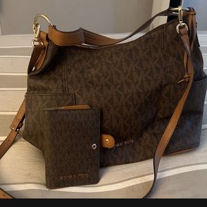 Michael Kors Large cross bag with wallet included!